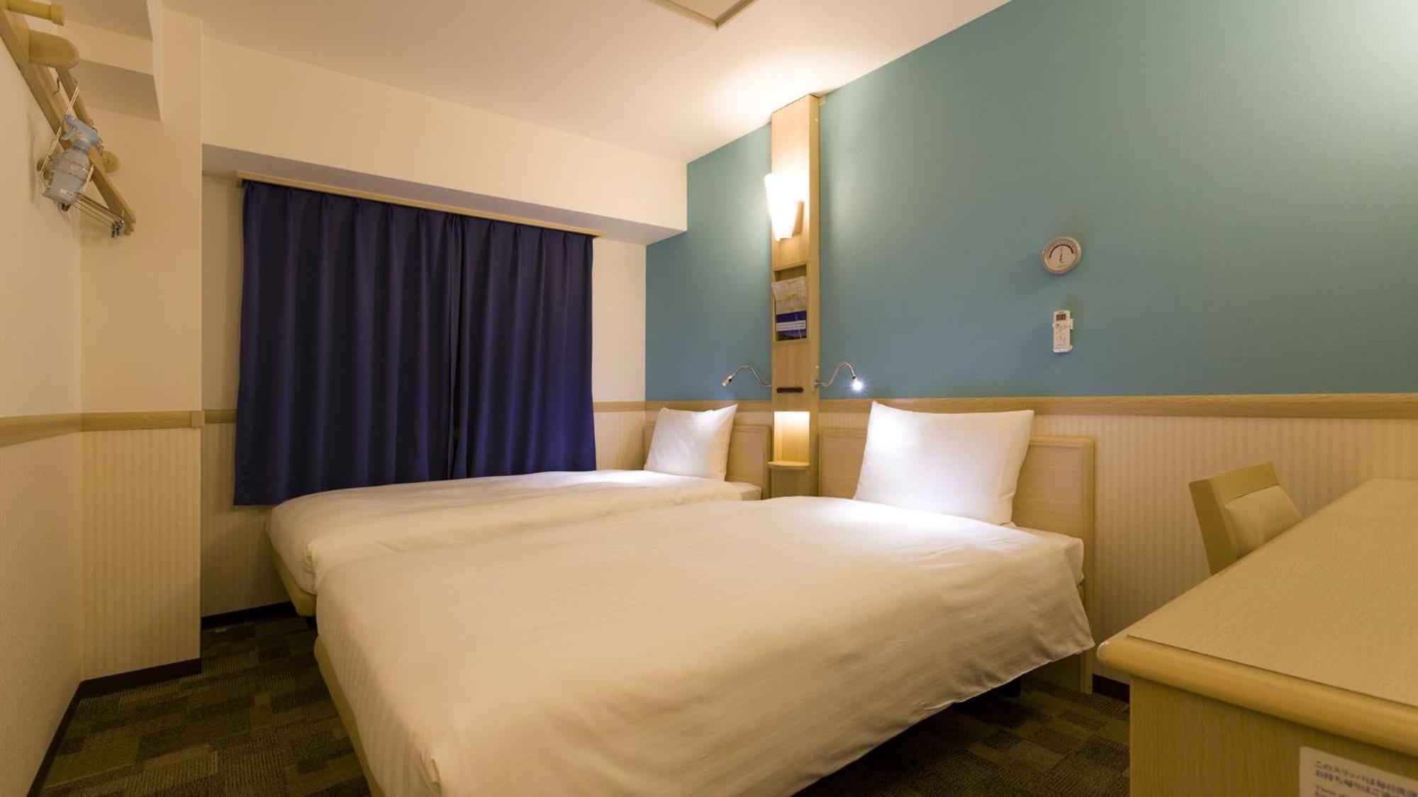 Toyoko Inn Osaka Kadoma-Shi Ekimae Moriguchi Номер фото